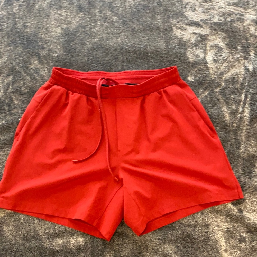 Lululemon channel cross swim 5” short sz L